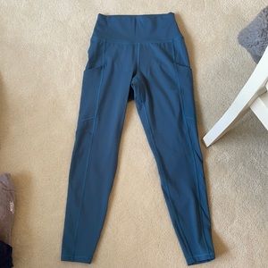 blue aerie leggings with pockets